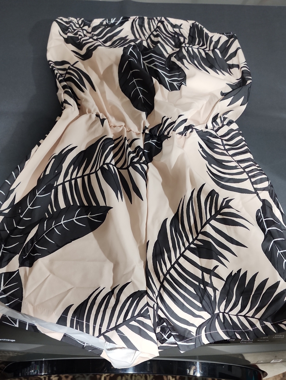 SHEIN Strapless Leaf Print Romper Dress - Nude & Black